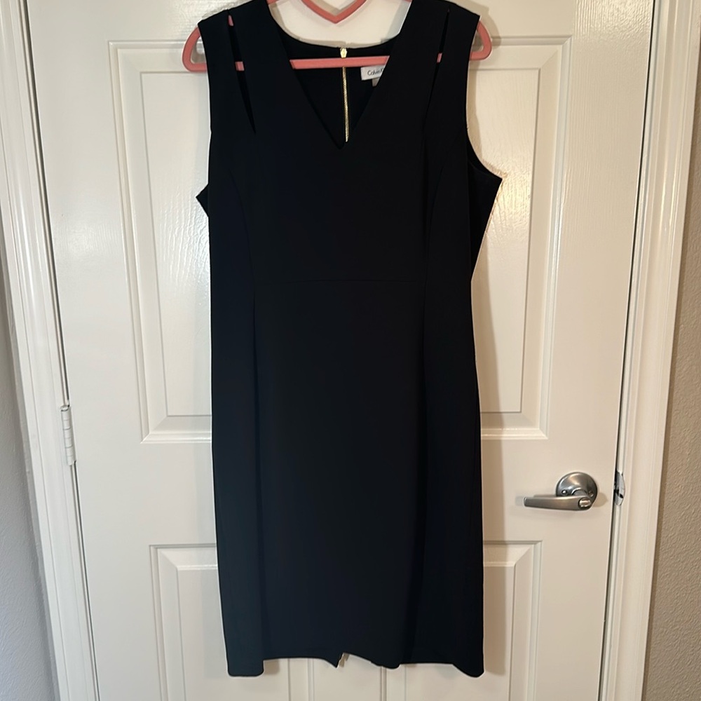 Calvin Klein Full Zipper Backed Cocktail Dress